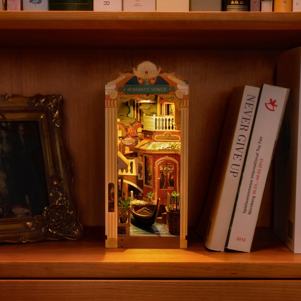 Book Nook - Romantik in Venedig